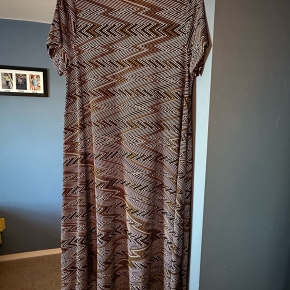 Lularoe Carly Dress - Picture 2 of 2